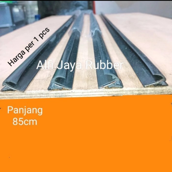 PELIPIT KACA MOBIL KIJANG DAN UNIVERSAL