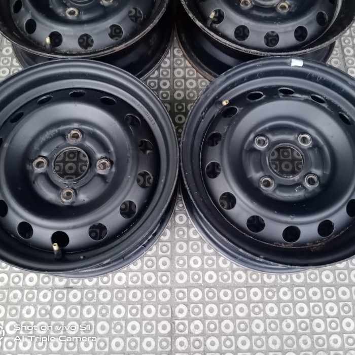 VELG KALENG ORIGINAL TOYOTA KIJANG R14 RING14 PCD 4X114
