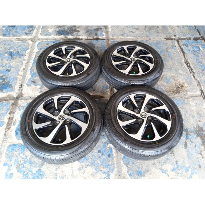 VELG MOBIL SECOND ORI AGYA TRD RING 14 PCD 4X100 DAN BAN 175 65 R14