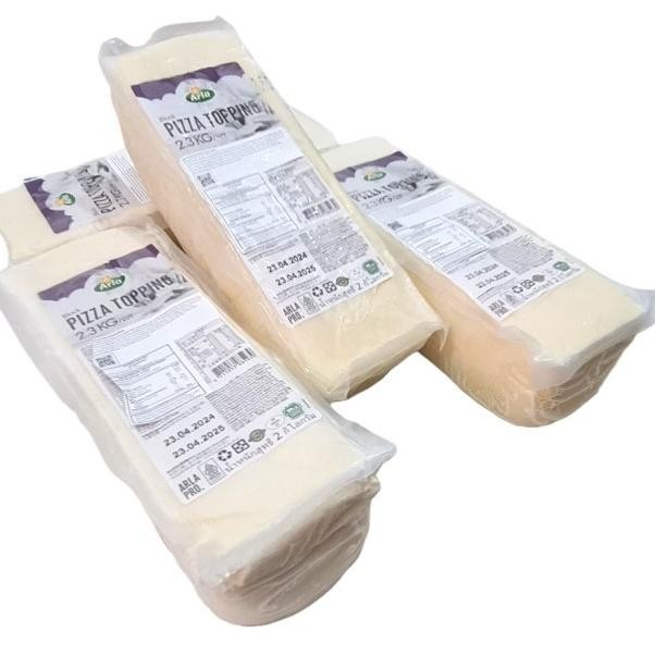 

Keju Mozzarella Cheese Arla Pizza Topping Blo 2,3Kg Gojek Grab