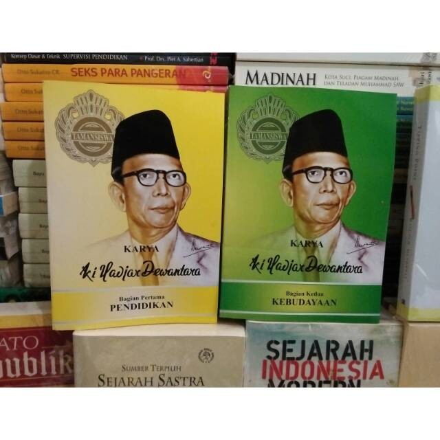 

PAKET 2 BUKU KI HAJAR DEWANTARA - PENDIDIKAN DAN BUDAYA
