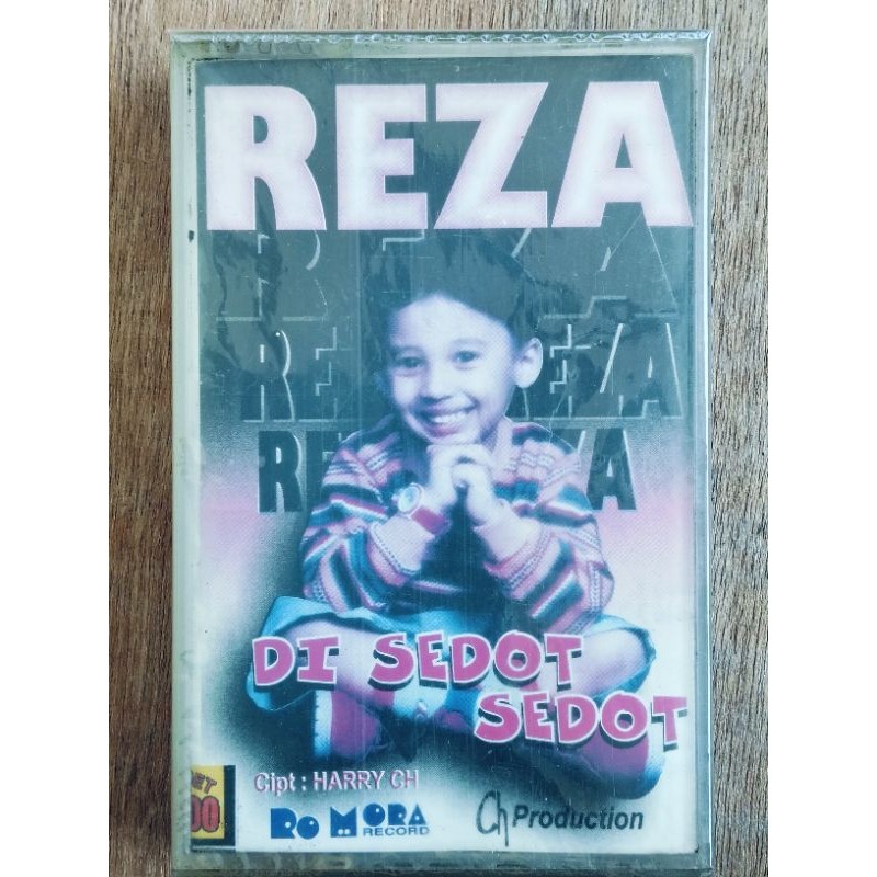 kaset pita lagu anak-anak Reza di sedot sedot