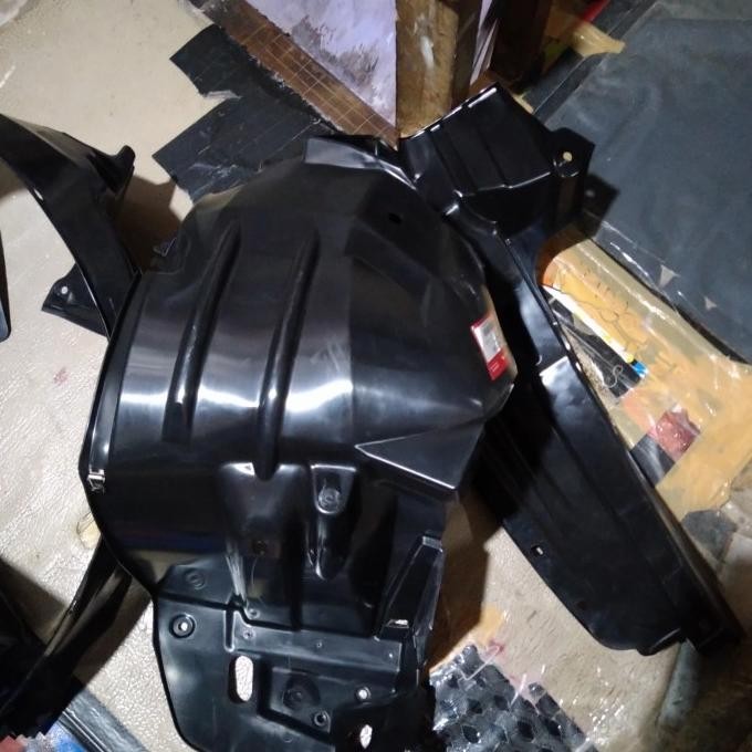 TERLARIS - inner fender depan mobilio RS