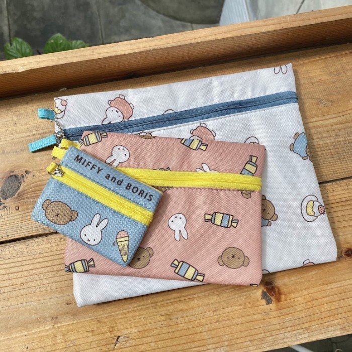 

Pouch 3 in 1 Miffy Tempat Penyimpanan Serbaguna Karakter Miffy Boris