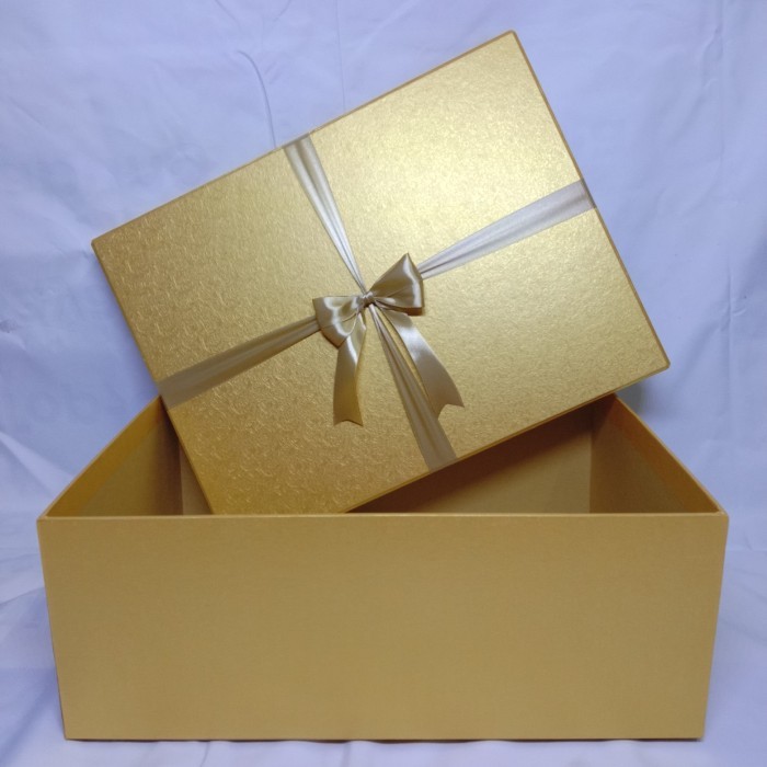 

kotak kado gift box + 75x55x15 cm + berpita