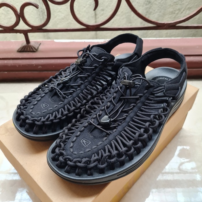 Keen Uneek Sandals Outdoor Men Black/Black Terbaik