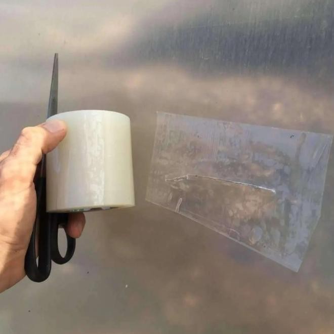 

Lakban Plastik Uv Greenhouse Repair Tape