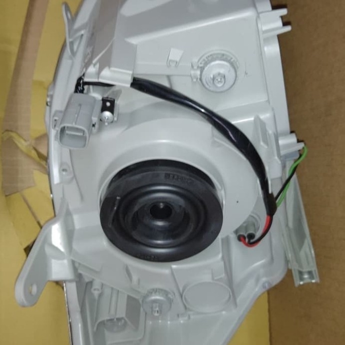 Lampu depan Toyota Vios limo gen 2