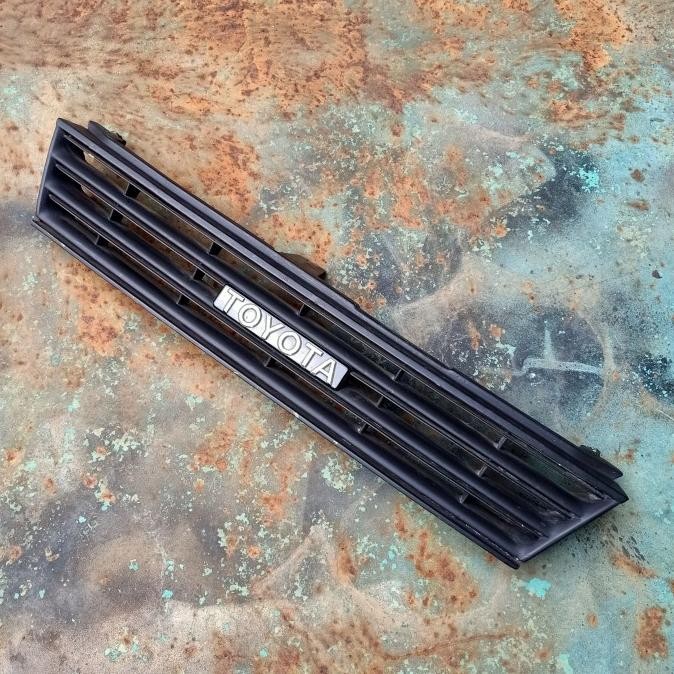 GRIL TOYOTA TWINCAM LIFTBACK GEN 2 (1990-1992)