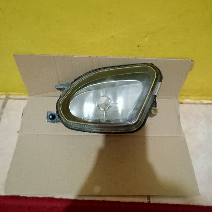lampu foglamp Mercedez Benz e-class w211