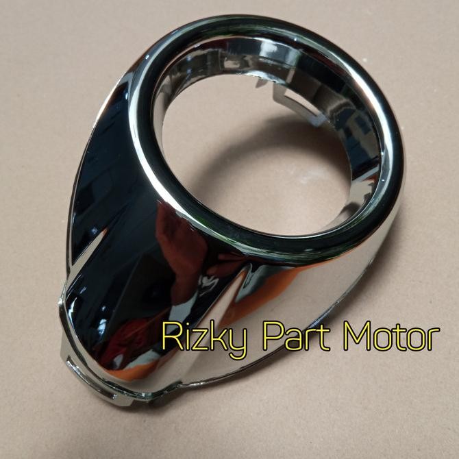 COVER RING FOGLAMP SEBELAH KANAN FORD FOCUS MK3 TAHUN 2012 UP