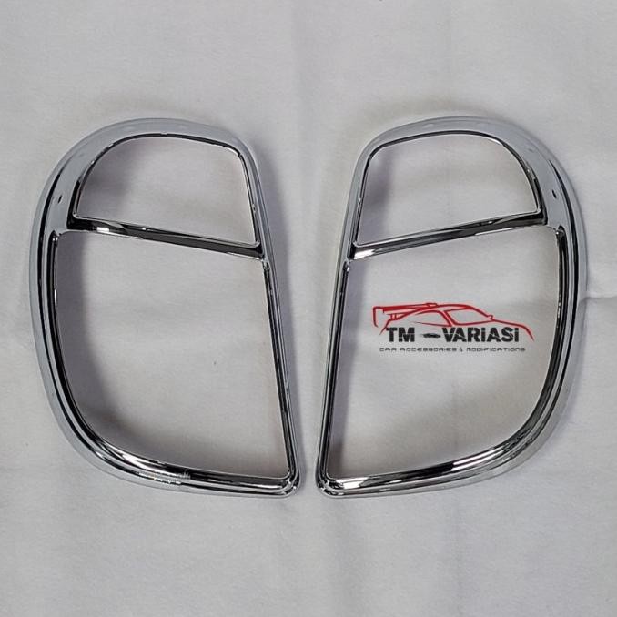 GARNISH CHROME LAMPU BELAKANG NISSAN MARCH