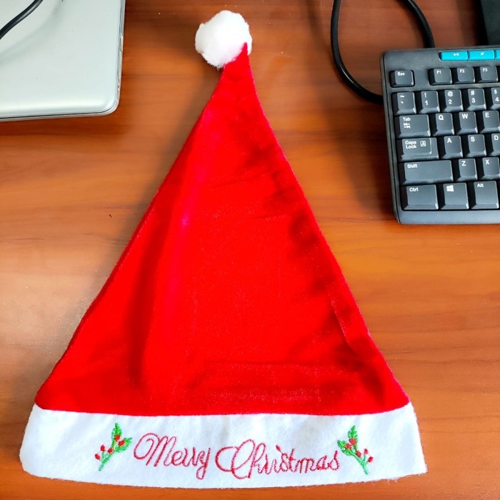 

NEW! Topi Natal Merry Christmas Bulu Tebal Kostum Natal Santa Christmas Hat Limited