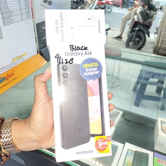 

samsung A14 4G 6/128