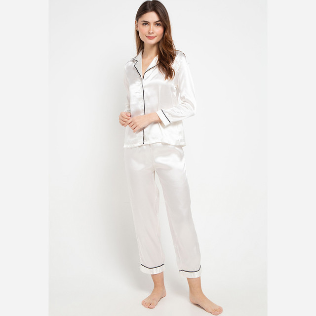 Anne Wintours Pyjama Long Sleeve Long Pants Satin Sleepwear Wanita