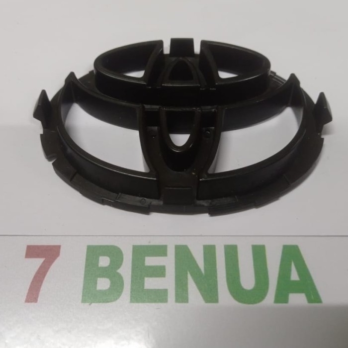 DUDUKAN FRAME LOGO TOYOTA DEPAN GRILL AVANZA XENIA LAMA THN 2004 -2011