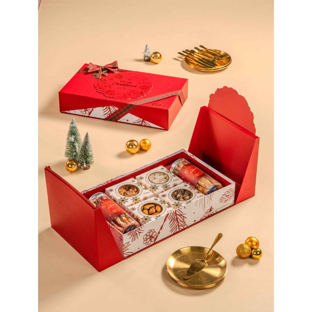 

CHRISTMAS HOLIDAY GIFT BOX