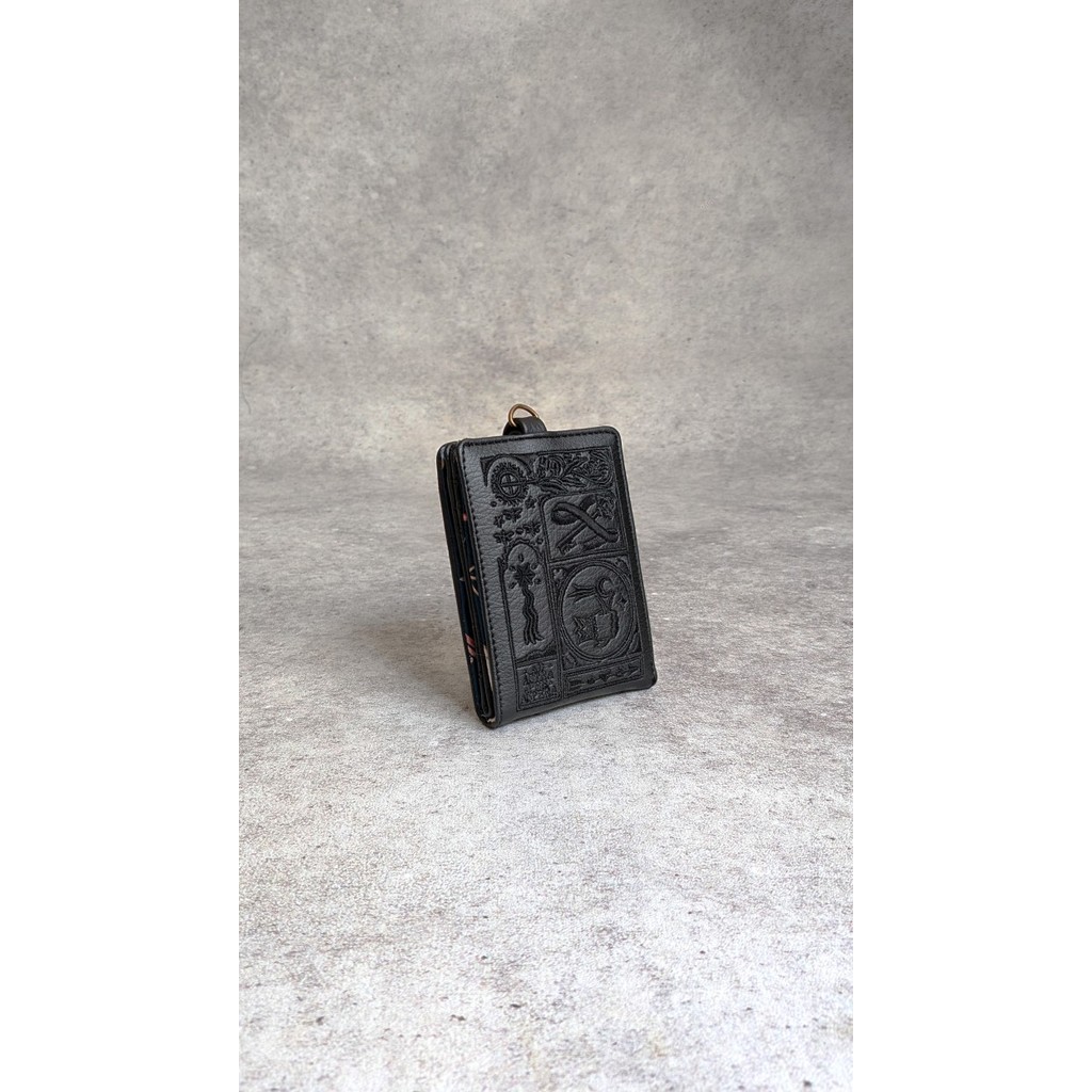 

Milagro Embroidered Folded Wallet