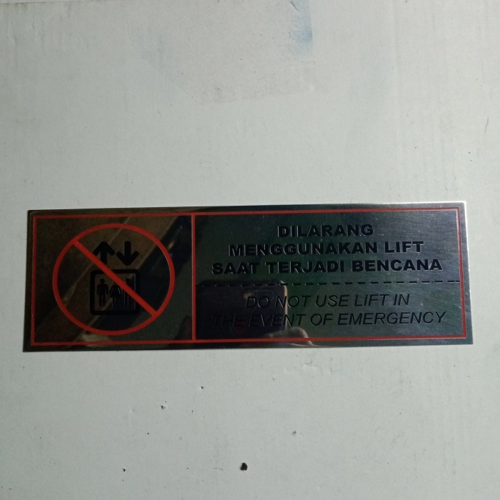 

nametag lift-plat nama ruangan-plat nama pintu kantor