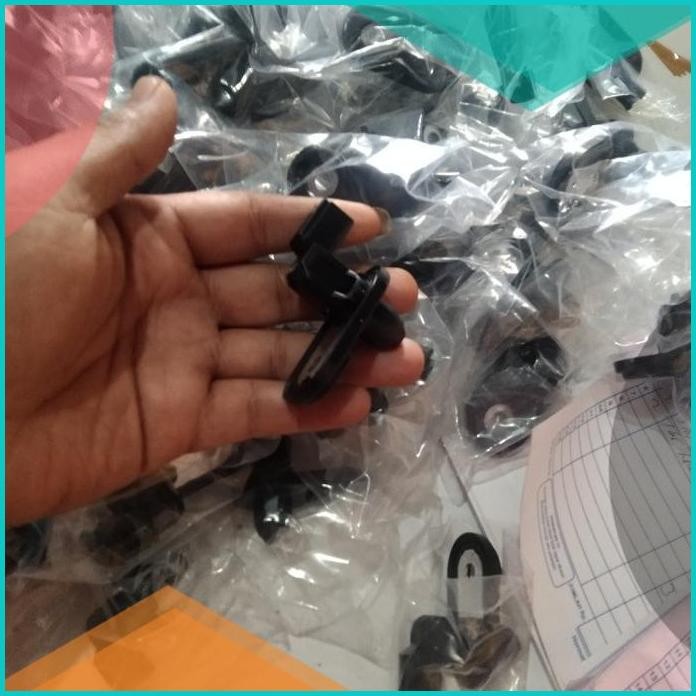 Switch pintu mobil Daihatsu sigra  140BZ4 accessories