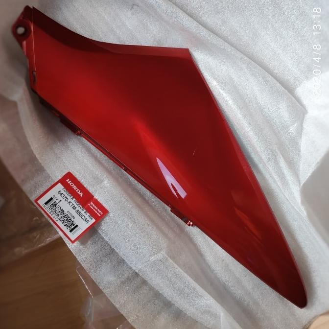 cover side supra x 125 kanan merah maron(2006-2013). 64370-KTM-850CSR