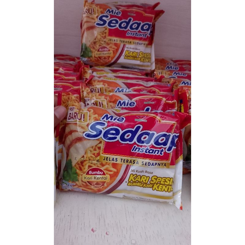 Sedap Mi instan Kari Spesial