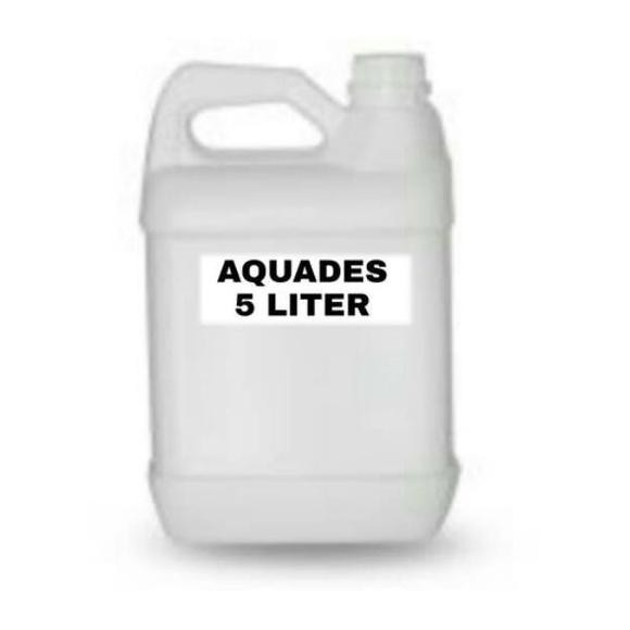 aquades / aquadest / air suling / pure water