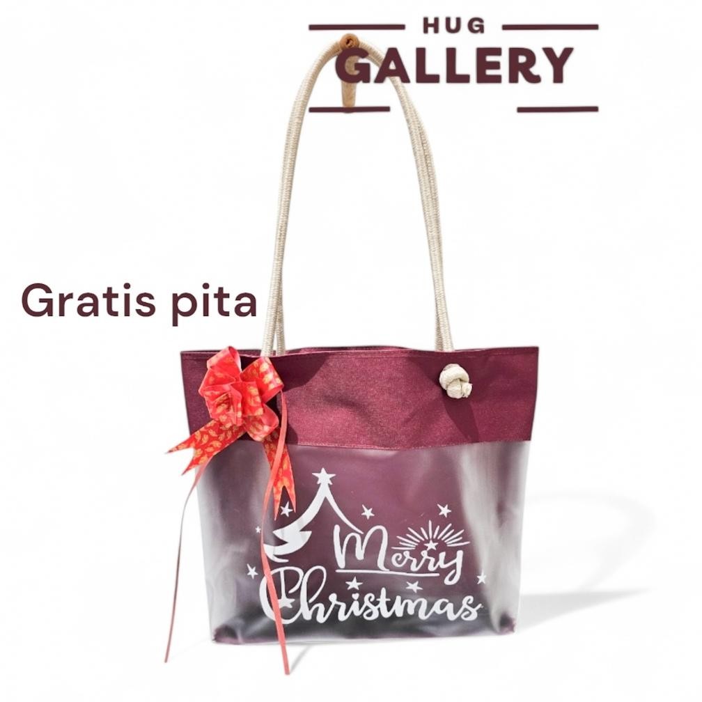

Hug - Tas Hampers Natal /Goodiebag Souvenir Tas Hampers Natal Pernikahan Ulang Tahun New Stok