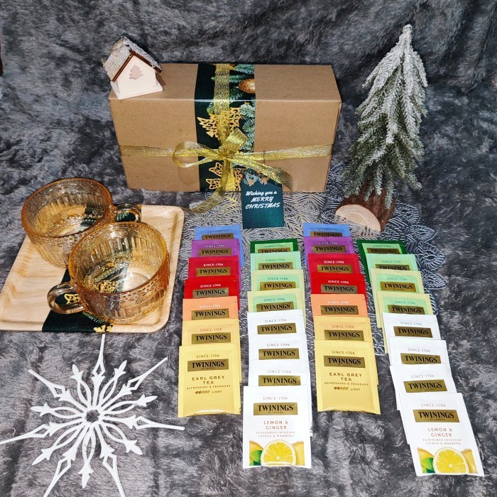 

Festive Hampers [30 Teh Twinings Semua Rasa & 2 Cangkir Cantik] - Hampers Christmas Natal Kado Hadiah Souvenir Suvenir GIft Box Bingkisan