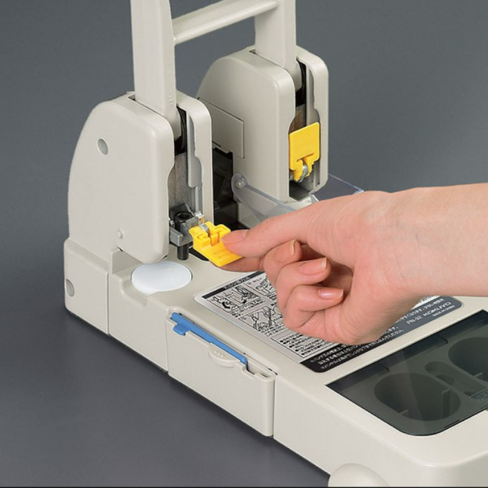 

Kokuyo Heavy Duty Punch Pn-32 #Original