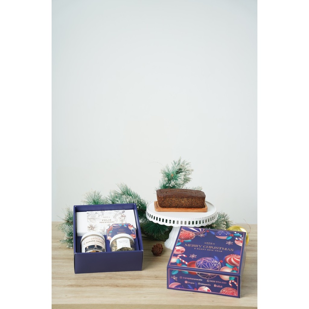 

Ready Greg's Banana Cake Christmas Hampers - Carol