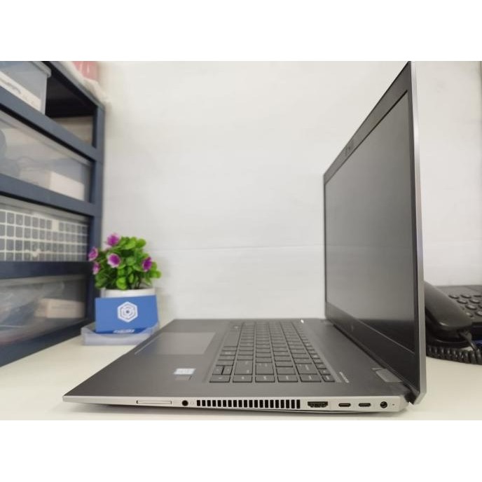 READY HP ZBook Studio G5 Xeon Gen 9 32GB SSD 512 GB DESIGN RENDER