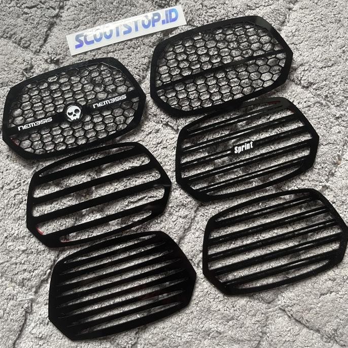 Grill headlamp Vespa Sprint & Sprint S