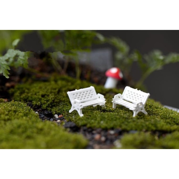

RT528 Miniatures - Terrariums - Chair STOK TERBATAS