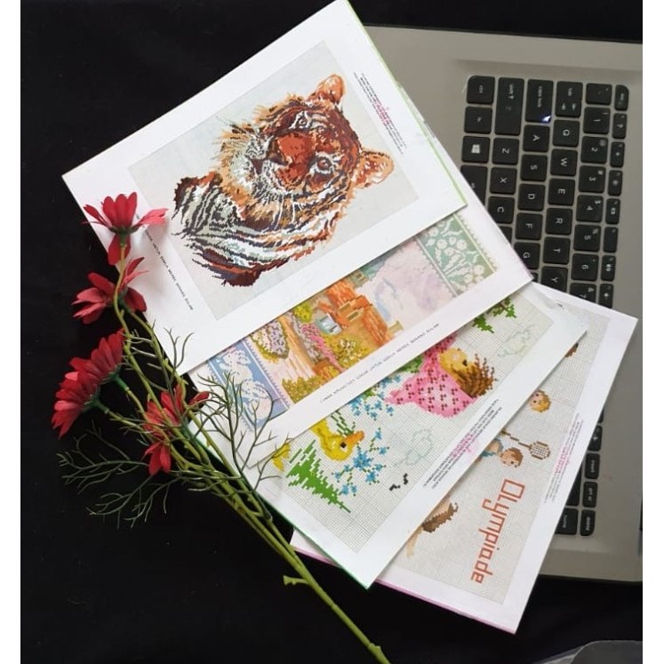 

ZW558 Buku Kerajinan Cross Stitch/Kruissteek/Kristik CANNA (1pc) STOK TERBATAS