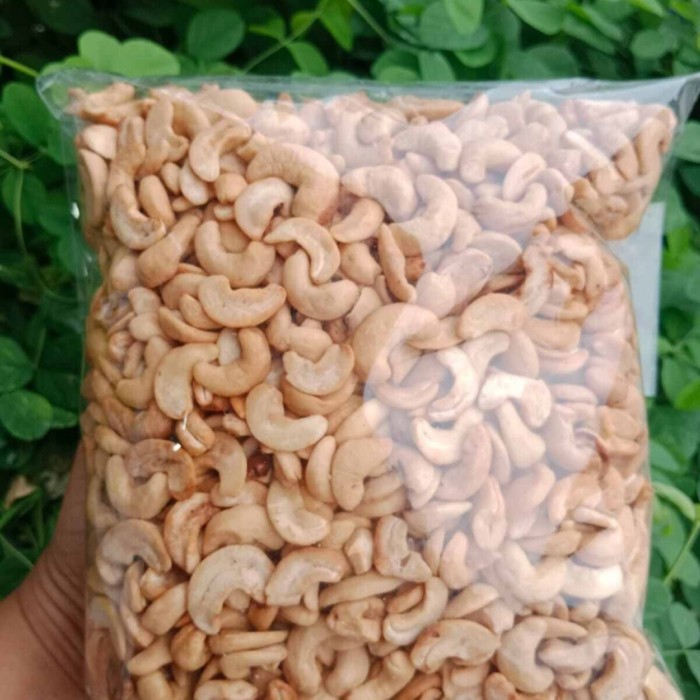 

TERPERCAYA kacang mede patahan 500gram