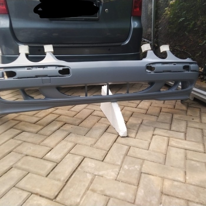 BEMPER DEPAN MERCY W210 FACELIFT