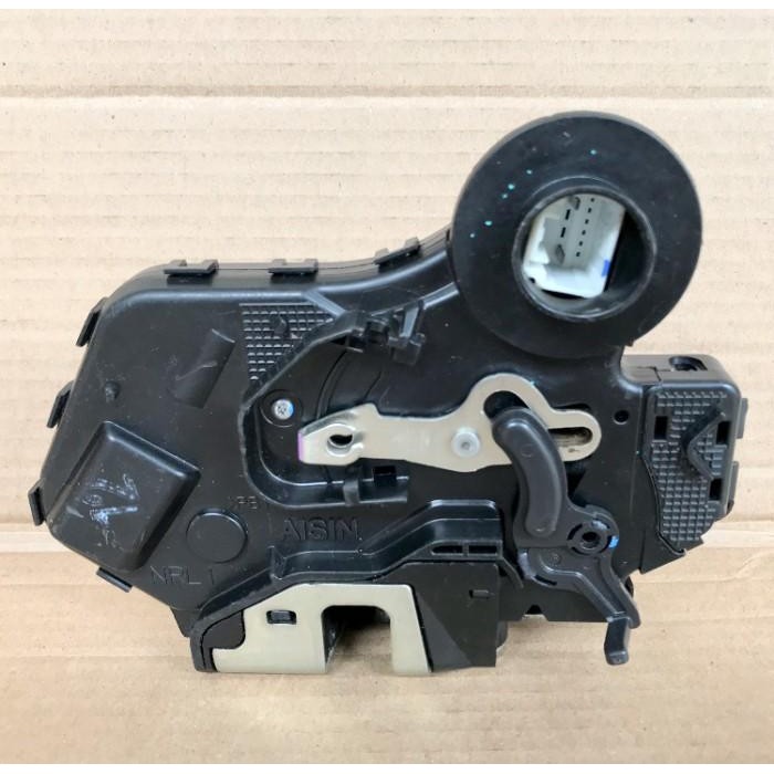 Door Lock Assy Pintu Tengah Kiri Mobil Toyota Innova, Fortuner, Hilux