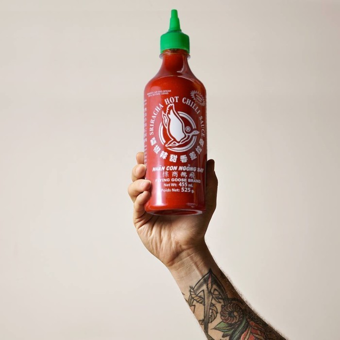 

Sriracha Flying Goose 455Ml / Sambal Pedas Saus Vegan