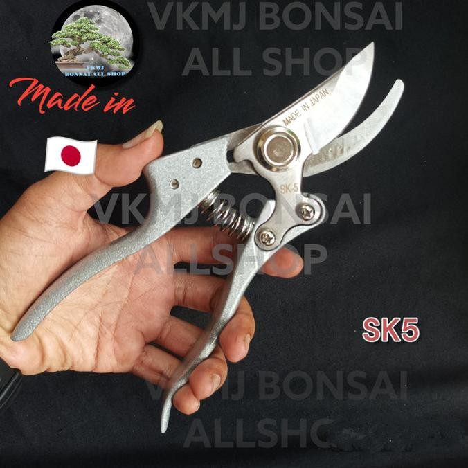 READY Gunting Dahan Premium Silver Original japan SK5