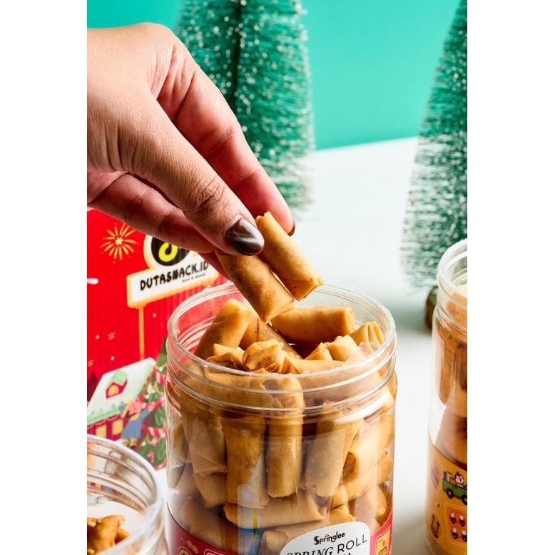 

CR - HAMPERS natal dan tahun baru isi snack 3 toples by dutasnack.id TERLARIS
