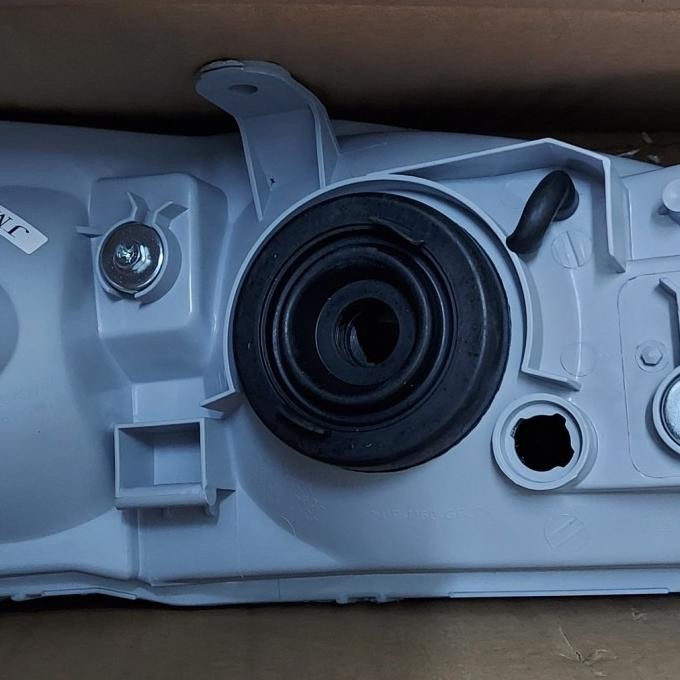 [ P & G ] HYUNDAI ACCENT VERNA 2001 2002 2003 LAMPU BESAR DEPAN HEADLAMP SEPASAN