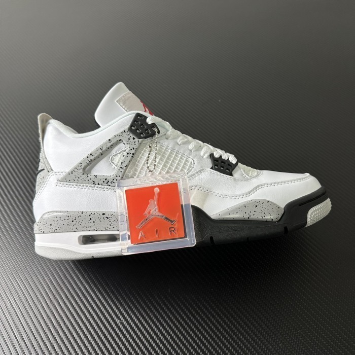 Air Jordan 4 Retro White Cement (2016)