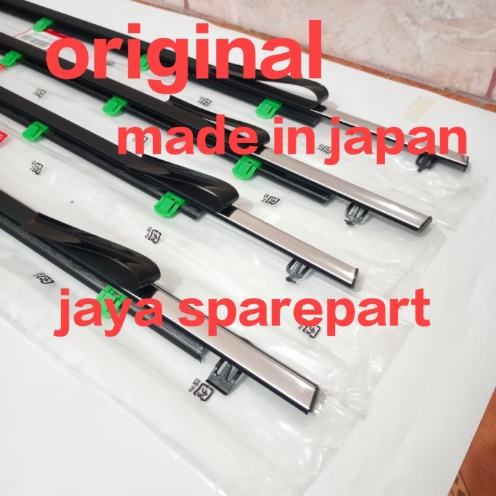 PELIPIT KARET KACA LUAR CRV GEN3 2007-2012 1SET ORIGINAL