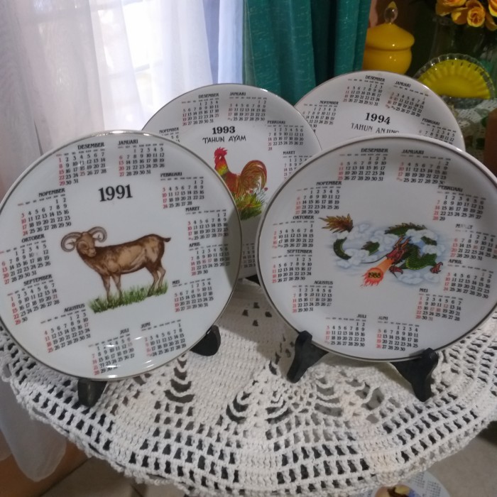 

Piring Kalender Keramik Vintage Murah Berkualitas