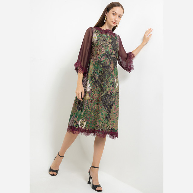 LUIRE by Raden Sirait Dress Langsung Monocromatik Wanita