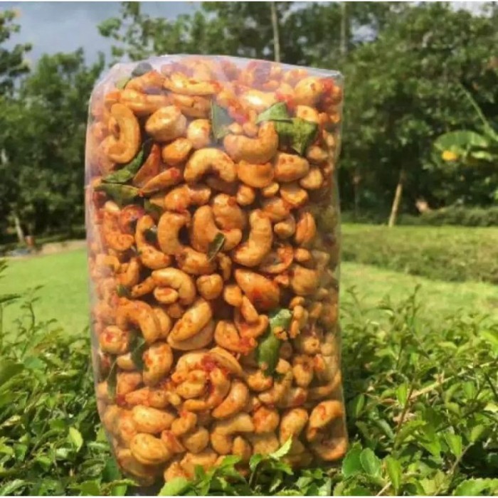 

Ready Kacang Mete Matang Rasa Pedas Manis 500Gram-Mede Mete Matang Wonogiri