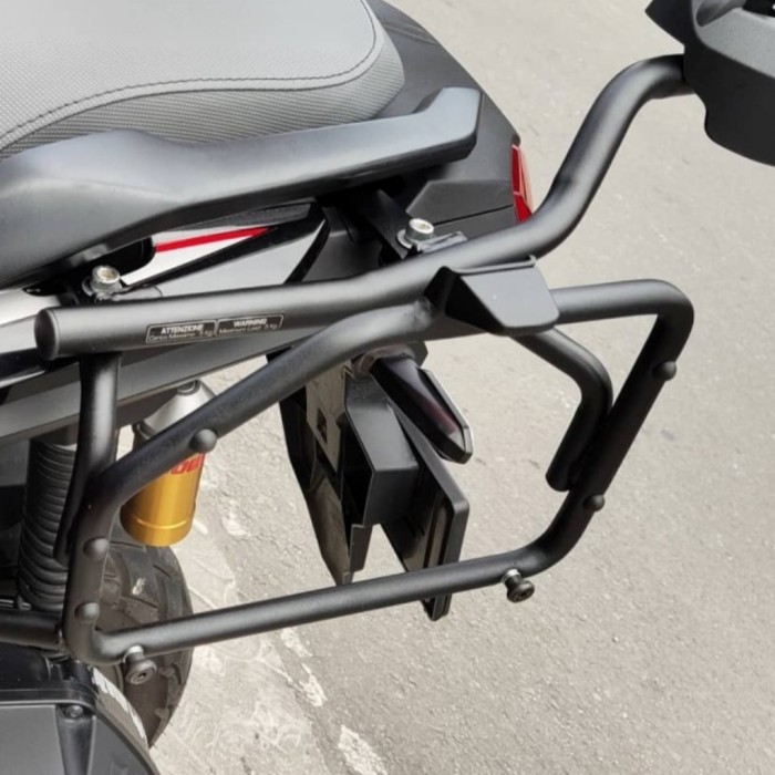 Breket Bracket Box Samping Sidebox Givi SBL 2000 PNP Honda ADV 150