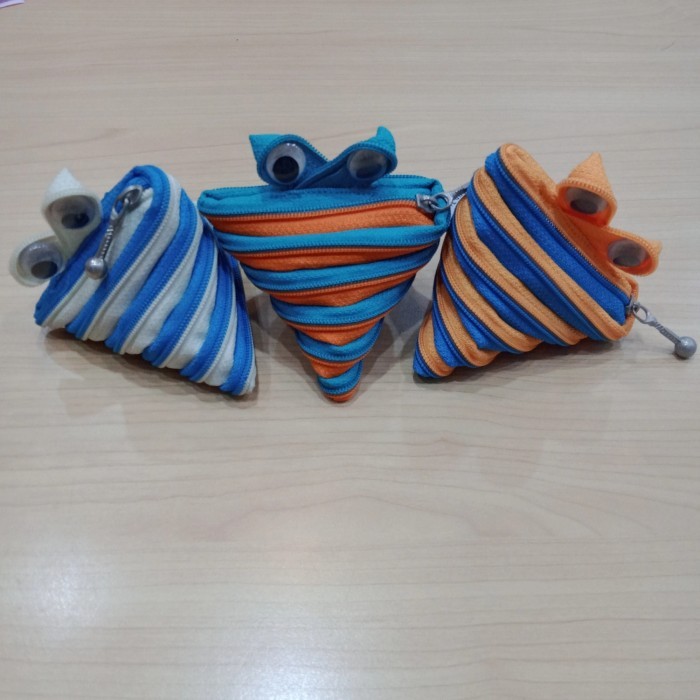 Dompet Koin (Mata) Zip N Roll