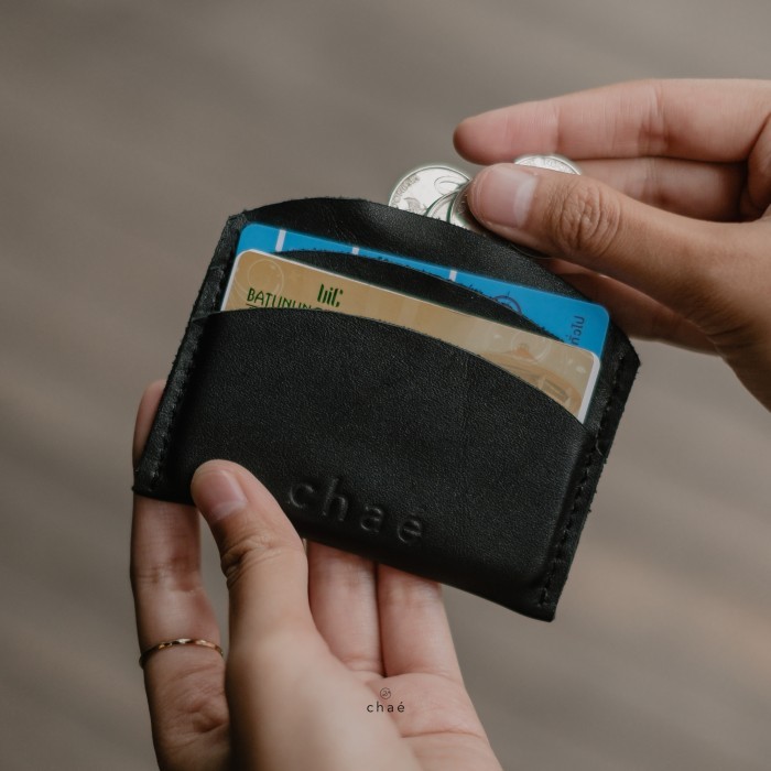 

chae - Bona Black Leather Card Holder